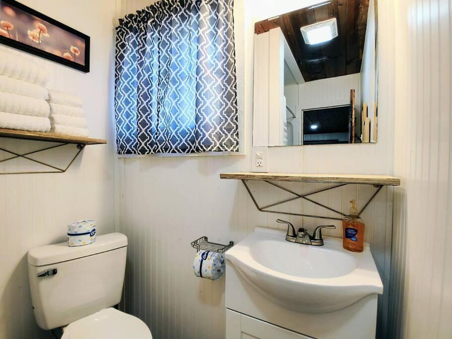 #09 - Large Lakeview One Bedroom- Pet Friendly Hot Springs Extérieur photo